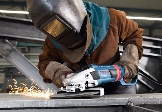 BOSCH GWS 26-230 LVI Leņķa slīpmašīna 